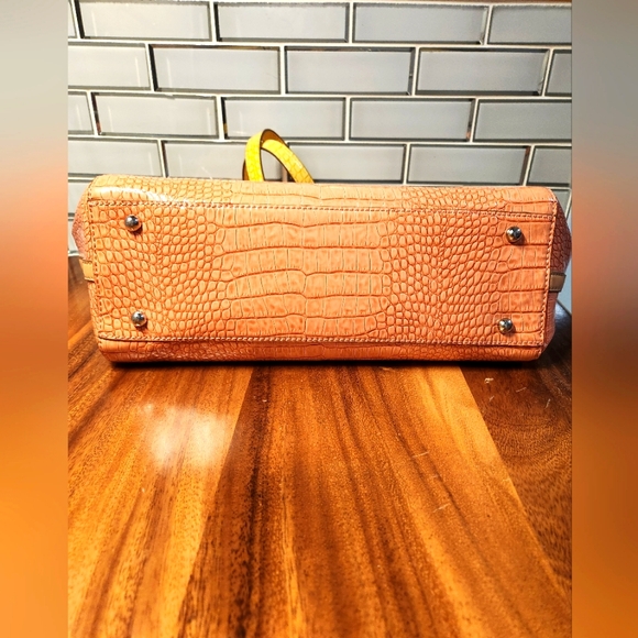 Guess shoulder purse - Picture 6 of 6